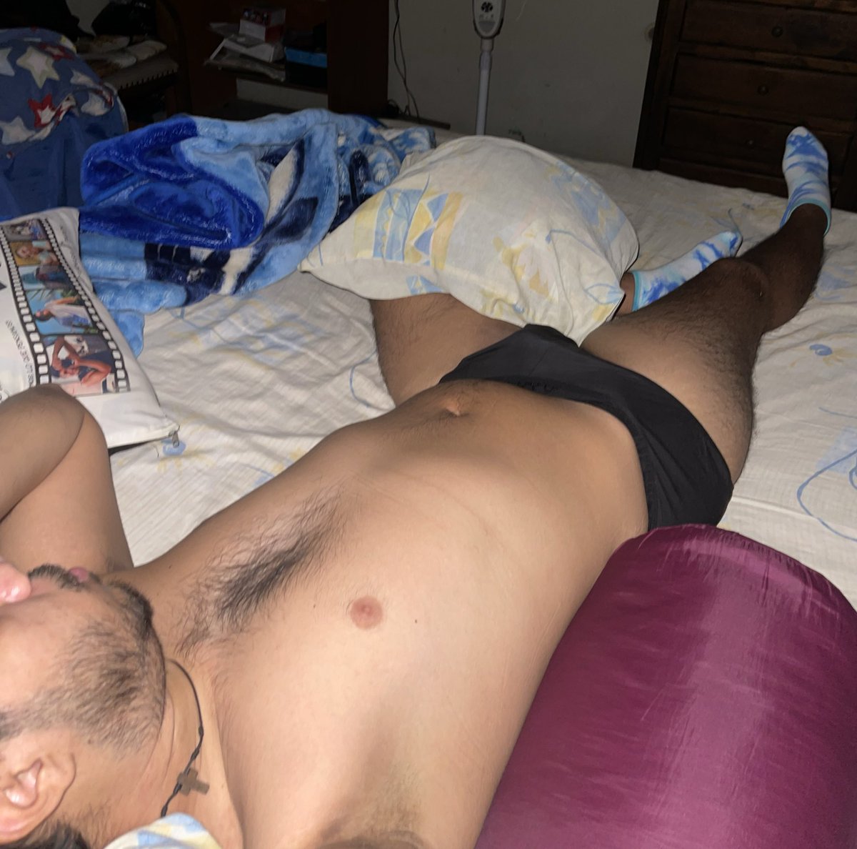 Bom dia💤🥹

Una de las cosas más duras del proceso es ver cómo cada mañana el pie está torcido 😭😭 y ya han pasado casi 3 años y aún no se mueve