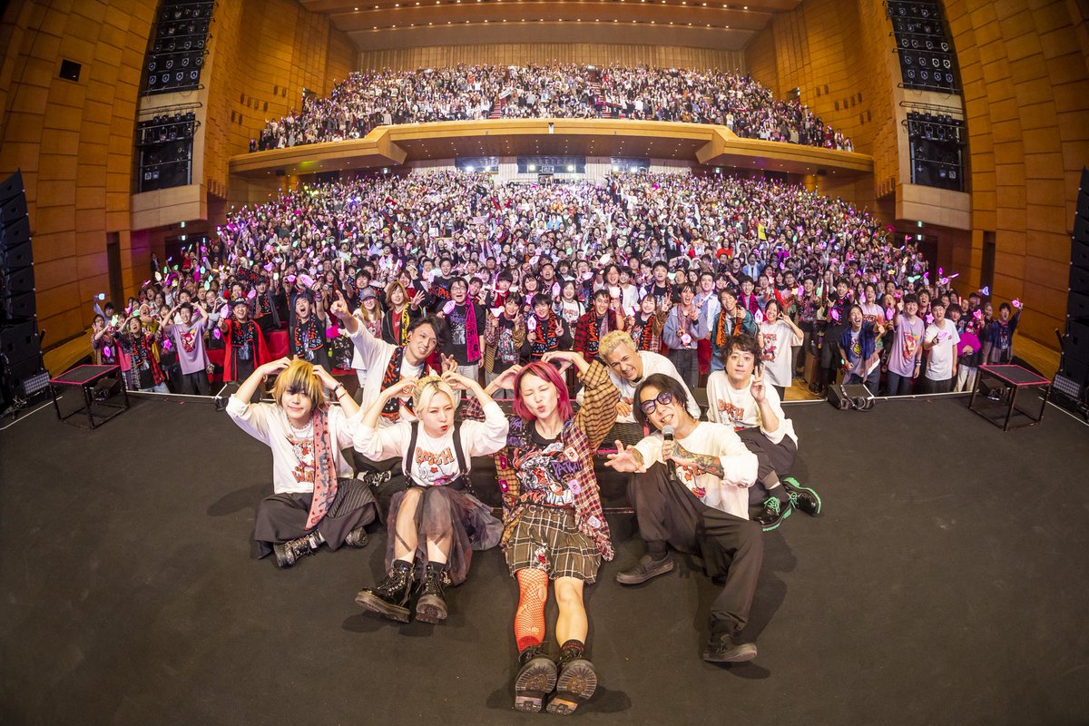 LiSA_STAFF's tweet photo. #LiSA 「LiVE is Smile Always～PATCH WALK～」長野公演ありがとうございました！

来年もよろしくお願いします。

👣 1/4(月) 東京国際フォーラムホールA
👣 1/5(金) 東京国際フォーラムホールA

#LiSAパッチウォークツアー
#LiSA_PWTOUR 
#LiSA2025PW https://t.co/0Dvw0PgJai