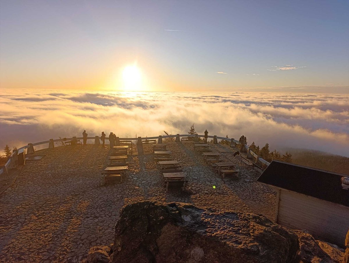 We love weather all around the world. These images from Mount Ještěd in northern Czech Republic were taken by Radek Bachtík! #clouds #weather weatherandradar.com/apps/