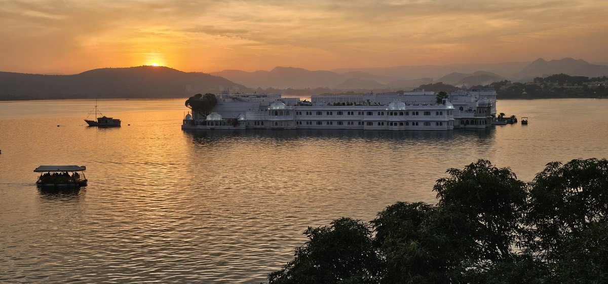 Great to be in Udaipur - the enchanting city where the iconic James Bond film Octopussy was shot, including scenes at the majestic Taj Lake Palace 🎬🇮🇳
<a href="/TajHotels/">Taj Hotels</a> <a href="/incredibleindia/">Incredible!ndia</a> @tourismrajasthan <a href="/_myudaipurcity/">My Udaipur City</a> <a href="/udaipur/">udaipur</a> <a href="/UdaipurTimes/">UdaipurTimes</a> This place remains truly cinematic🎥👍