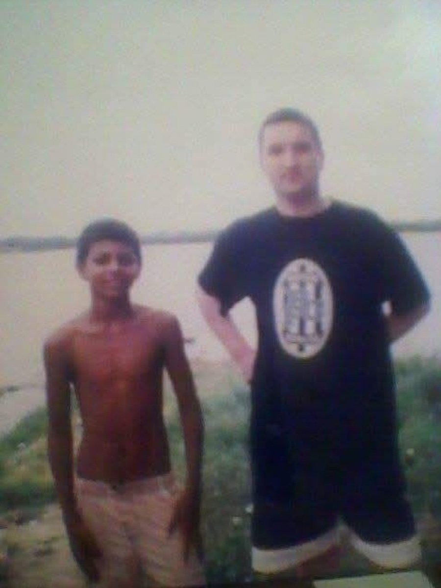 Milorad71's tweet image. Бразил,Манаус и Боа виста,на путу за Каракас и Исла Маргариту,2004 година.
Наравно мајица #МногоСмоЈаки мог вољеног #pfk
По целом свету са њим на грудима!!
Поред мене је дечко који је ту поред наравно играо фудбал!