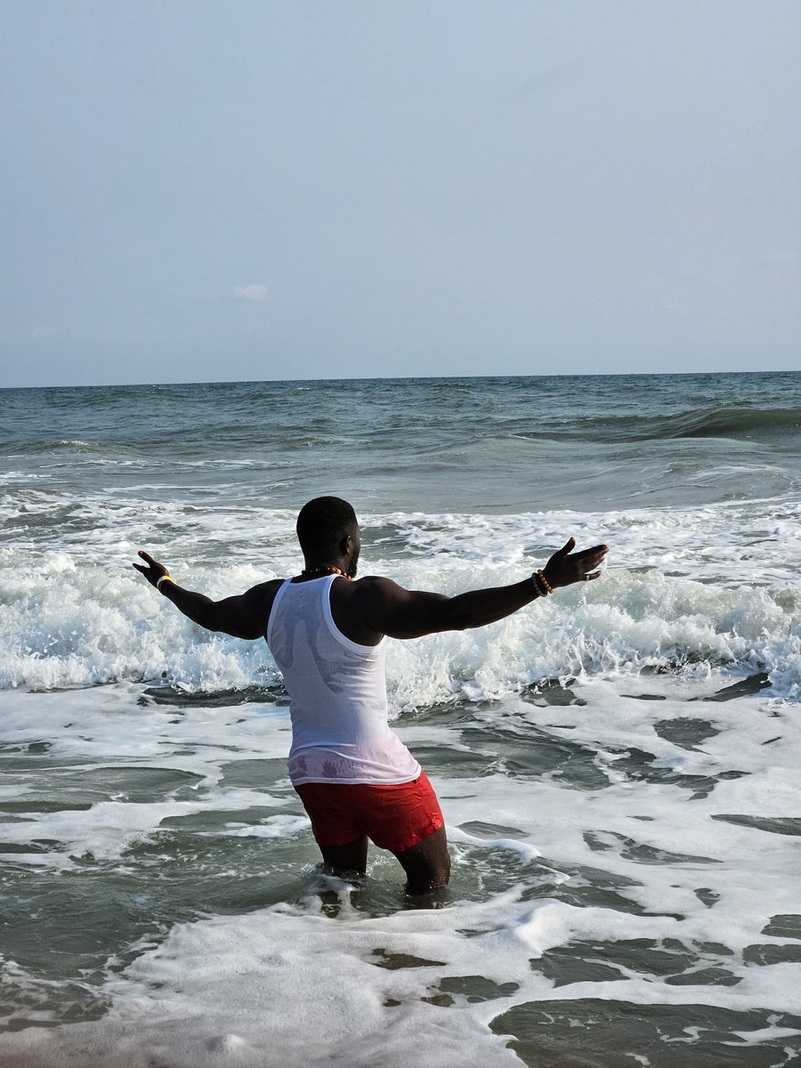 visuallymav's tweet image. "Well, Poseidon, where are you now?"

And that's how he drowned Poseidon.