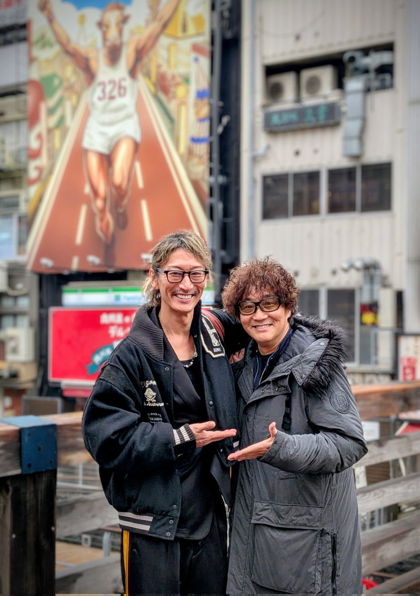 せっかくなのでいい写真を😁
MOKUさん萩さんもシャンゼリオンからの長いお付き合いで
ありがとうございました！
＃萩野崇さん
#MOKUさん