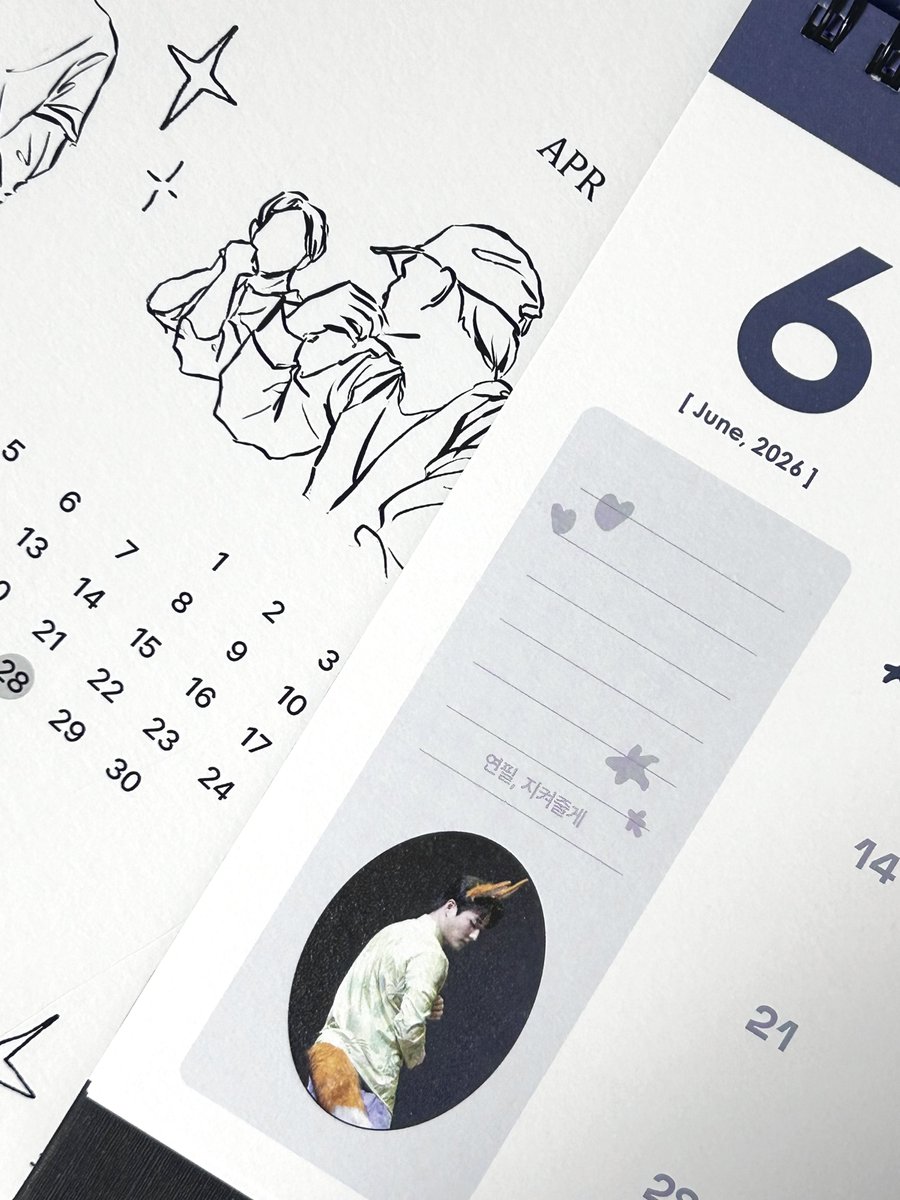 days_goneby's tweet image. 𝗙𝗟𝗨𝗙𝗙𝗬 𝗧𝗔𝗜𝗟𝗦  🦊❤️🐰