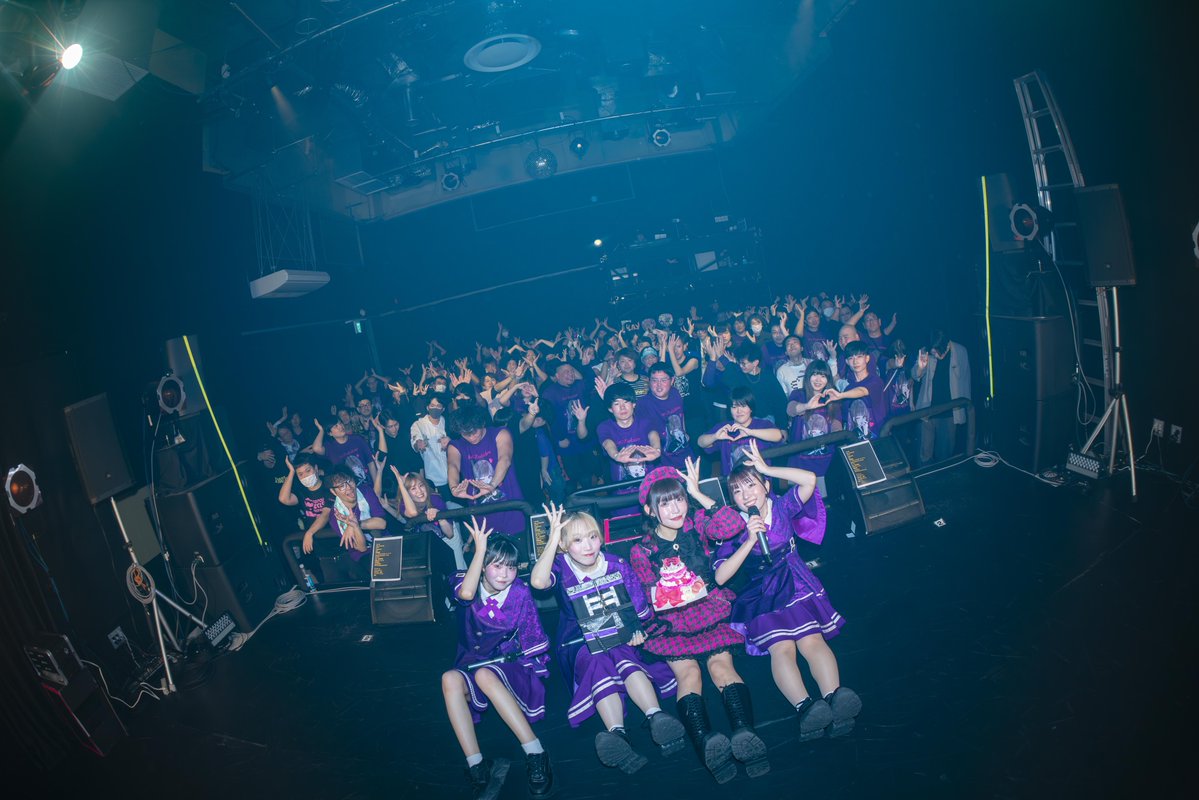 north_genius_'s tweet photo. 月嶋あや生誕祭2025

今年も推しメンの笑顔を泣き顔を見ることができました
昨年を越える盛り上がりで、僕らにしか作れない空間だったと思います

来てくれたみんなへ
みんながこうやって一緒に熱く楽しんでくれるから僕も通い続けられてます、いつもありがとうございます
今後とも何卒

#月嶋爆誕2025 https://t.co/mmLoEdTFLN