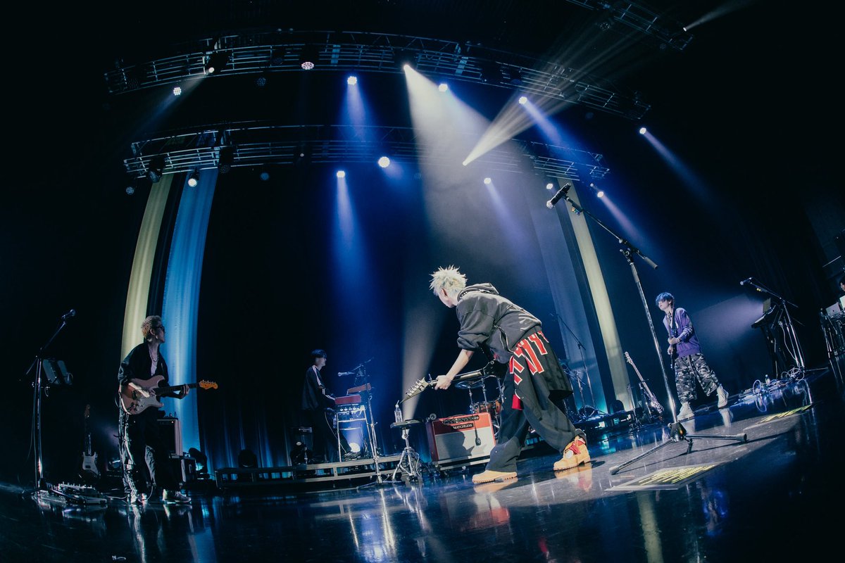 min•*¨*•.¸¸♬︎（感謝） やっと出会った！😍このブレスレットに一目惚れ💖 イニシャルチャーム