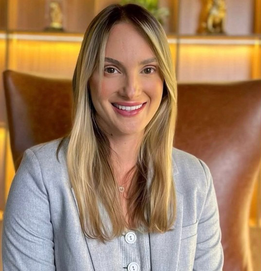 Engenheira Capixaba de 31 anos Morre em Acidente a Caminho do Natal com a Família - Jornal de Leopoldina Cerqueiras Notícias