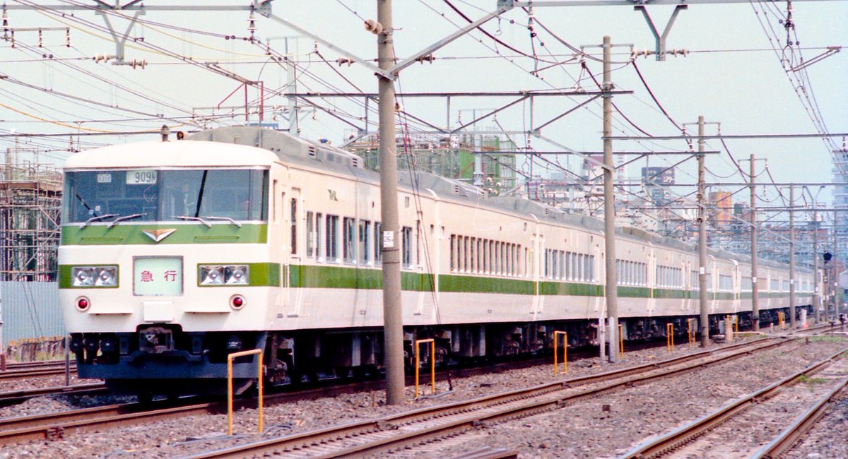 stNZElMrwedgqb6 上越、高崎線方面での185系急行と165系併結の