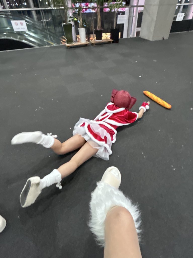 DA__ovo's tweet image. #코스어_𝕏친소 #코스어_𝕏트친소 
 서코 토요일 「카사네 테토 산타복」 으로 다녀왔습니다!
보카로 환장해요😻😻 흔적남겨주시면
천천히 찾아가겠습니다~