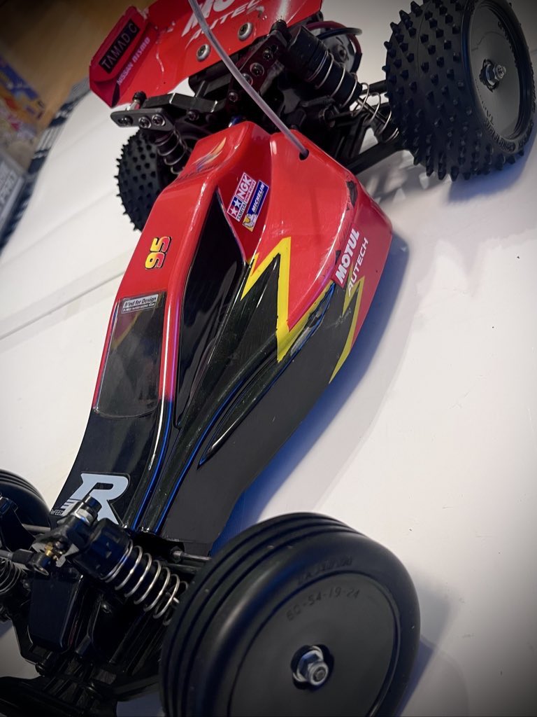 タミヤRC 次の週末に向けて2WDバギーの準備 ブリッツァービートルは