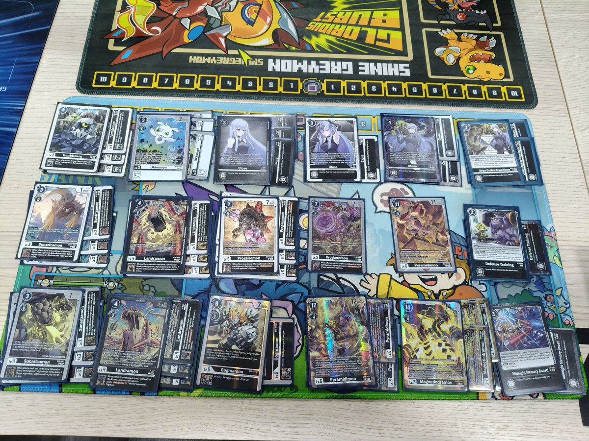 4-0 en el torneo de Navidad de <a href="/miceliongames/">miceliongames</a> 

1°: 2-1 Sakuya
2°: 2-1 Jesmon Ganko
3°: 2-1 Ulforce
4°: 2-1 Omnimon

Piedras full combo cada vez me convence más. Para que blockers cuando haces kabum