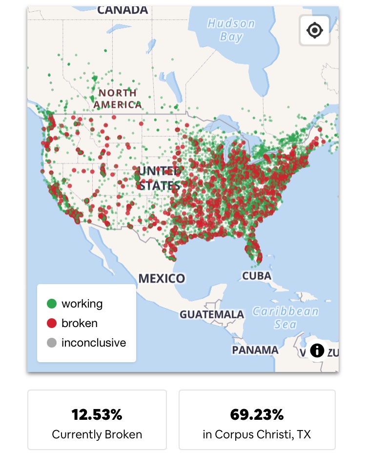 ScientistKey's tweet image. 驚きの余り言葉を失っている様を表現する例えに「マクドナルドのアイスクリームマシンが動いているのを発見したようだ」というコメントを見かけた。そこで、実態がどうなのかを調べてみるとすぐにこのサイトが出てきて笑ってしまった。
mcbroken.com