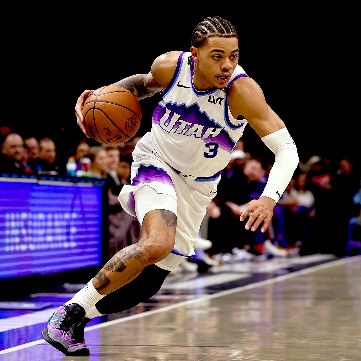 UsherNBA's tweet image. Keyonte George is averaging 24.0 PPG on 60.2% TS with 6.9 APG through 27 GP

If those numbers were to hold, he'd become the first player in NBA history aged 22 or younger to average 24+ PPG on 60%+ TS with 5+ APG

(h/t @stathead)