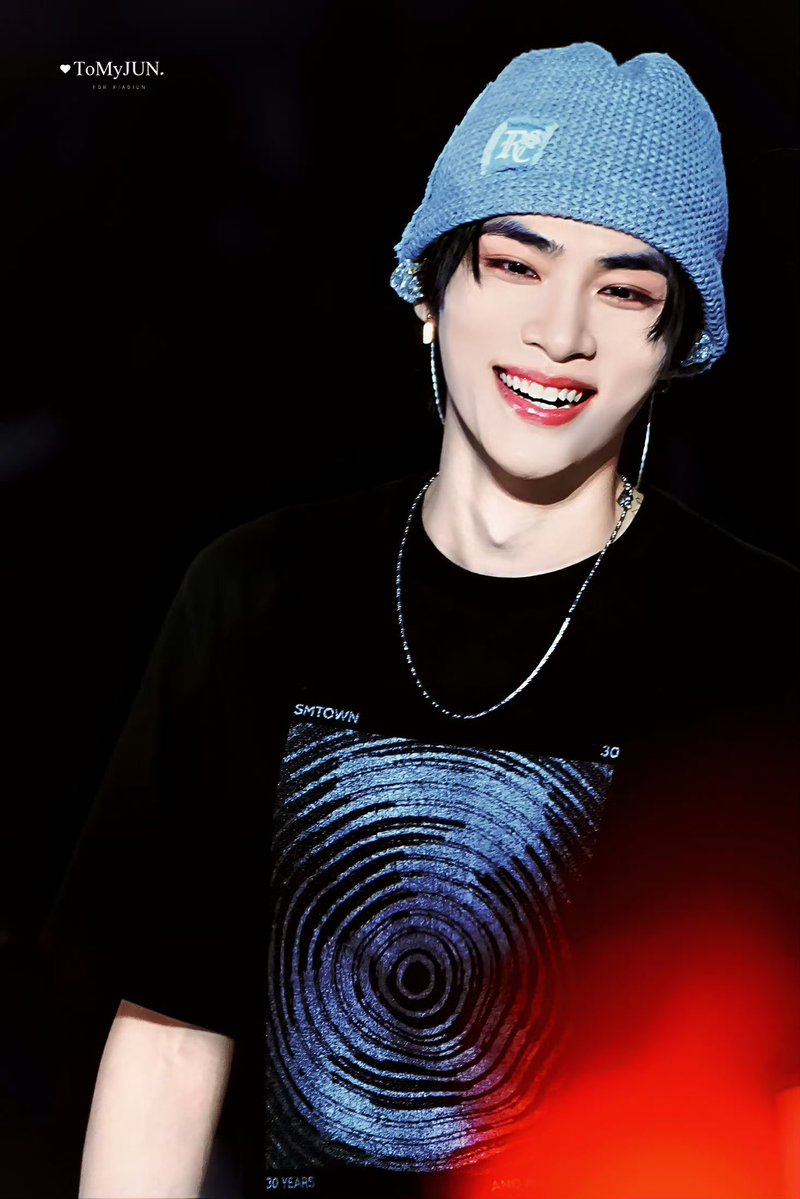 シャオジュン  レア　ポラロイド Amazon.co.jp: Wayvシャオジュン On My Youth トレカ InterAsia特典