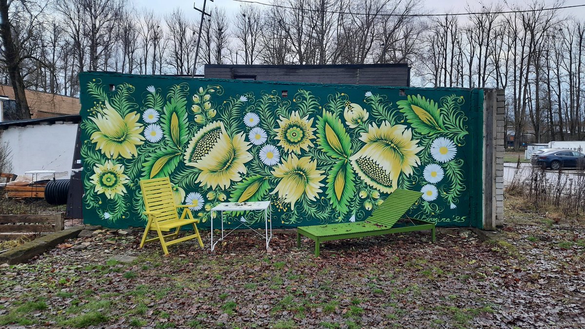 @ Tartu, Estonia

#streetart #murals #estonianstreetart