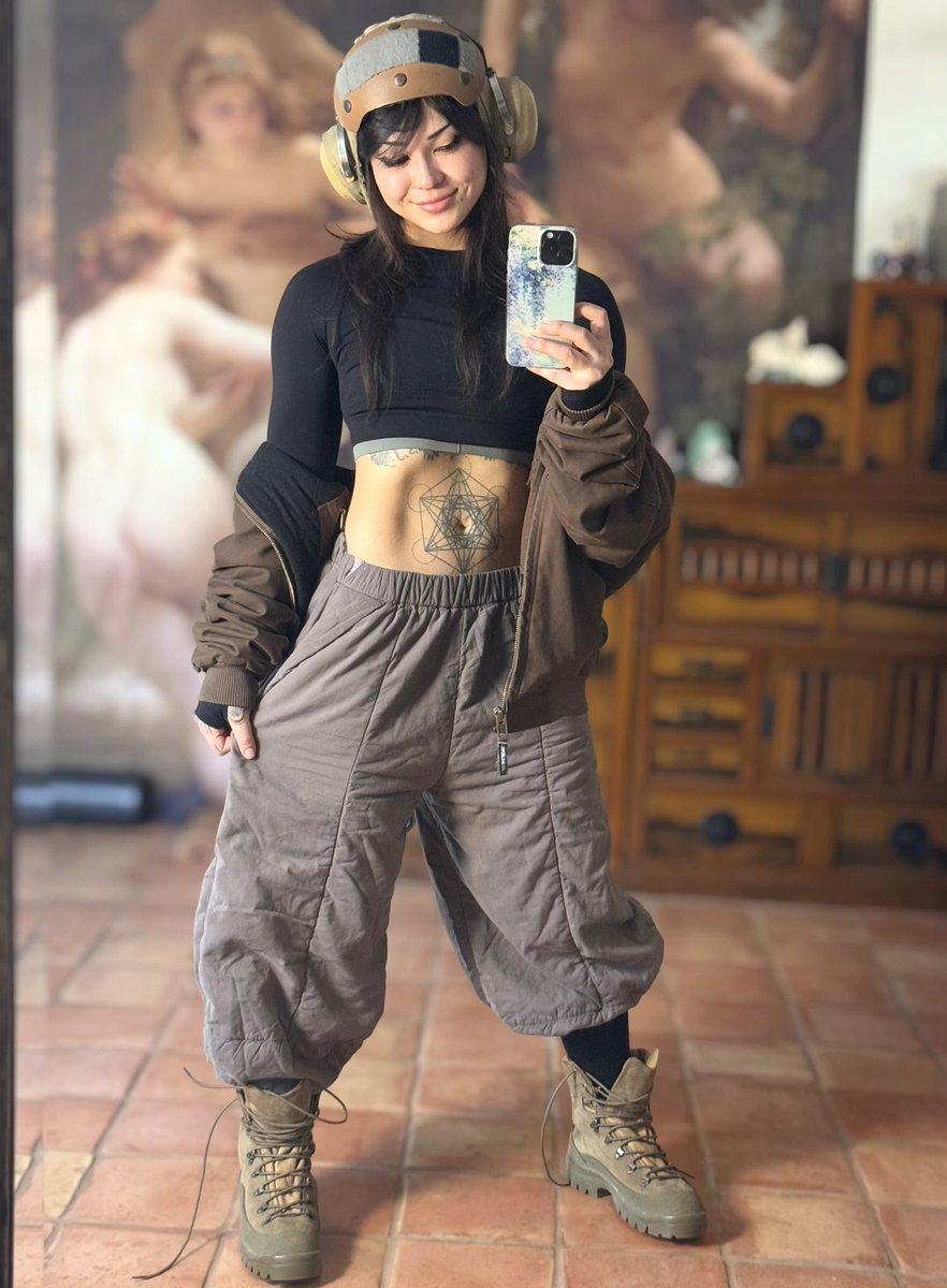 chonchosworld's tweet image. ootd 🫶🏼