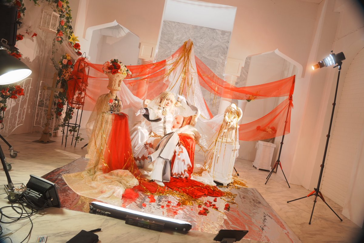 作り込み撮影記録
この撮影の時にしか出来ない撮影と二度と同じ感じのは作れないその場限りの撮影がワクワクする！
来年もブース沢山作りたいから被写体になるよ！って方いたりしますか🥲沢山練習したい！