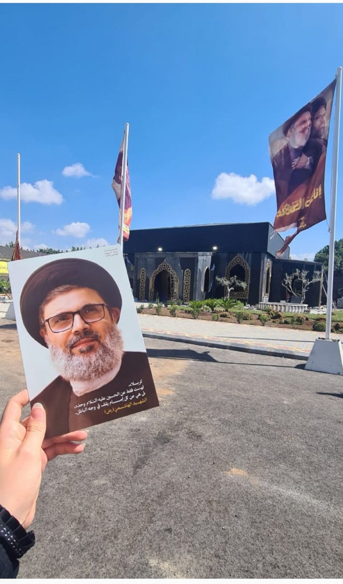 السلام على حامل لواء الخدمة الحسينية .🙏
الصفي الهاشمي ...🌟💔
(تصويري)