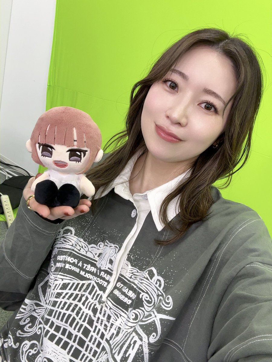 coloruri's tweet image. アイコンの10周年イベントをやります！
チケットの申し込みが始まっています！

申し込みが年末年始の期間だから、参加希望の方は忘れないうちに！今！申し込んで下さいね！

もちろんグッズも製作中です🧸

#るりこアイコン