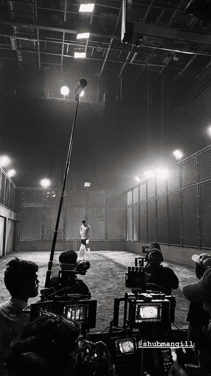 cupc4ke77's tweet image. from yesterday's shoot :)
📍- MUMBAI.