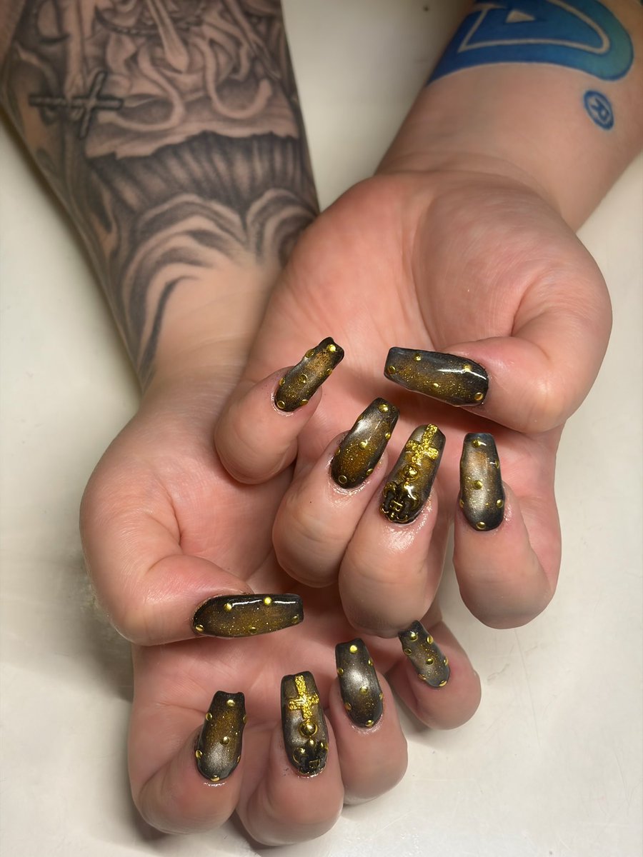 ありがとう～♡♡ ゴールドフラッシュ→黒で囲みグラデ→シルバーマグ