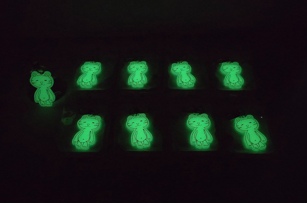 다들 아뇨섭 라면 스토퍼를 좋아해 주셔서
안효섭이 좋아하는 크리스마스 기념 
나눔 이벤트로 준비해왔습니당!! 🤟🏻
월화 요정 폴의 DM을 기다리며
모두 메리 크리스마스!!
Merry Christmas!! 🐯🐸
<안효섭만 믿고 간다> 공카에서도 동시 진행합니다 😉

🎅 22(월)~23(화) 오후 효섭시까지 
🎅 RT &amp;