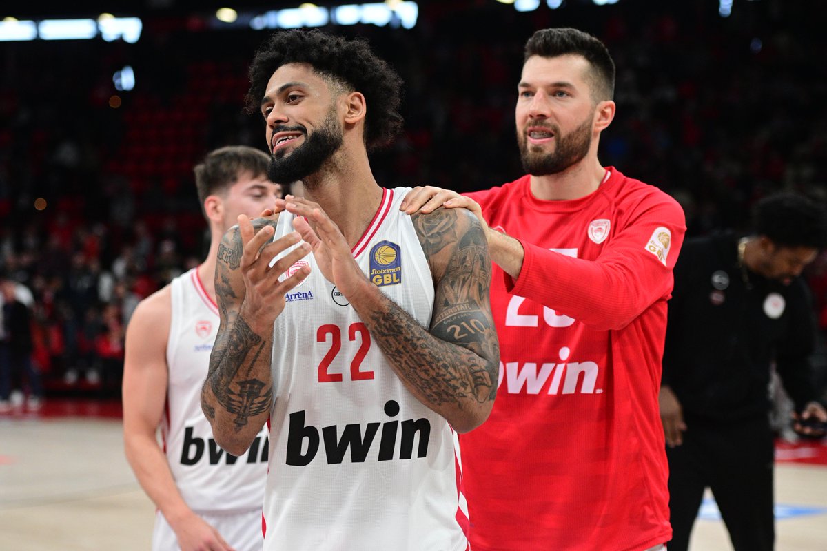 Olympiacos_BC's tweet photo. 📸 #OlympiacosBC - Κολοσσός H HOTELS COLLECTION 100- 86

More pics ➡️ https://t.co/aiCctvLBKQ

#WeAreOlympiacos #TogetherWeFight #OLYKOL https://t.co/MNe5z6f98e