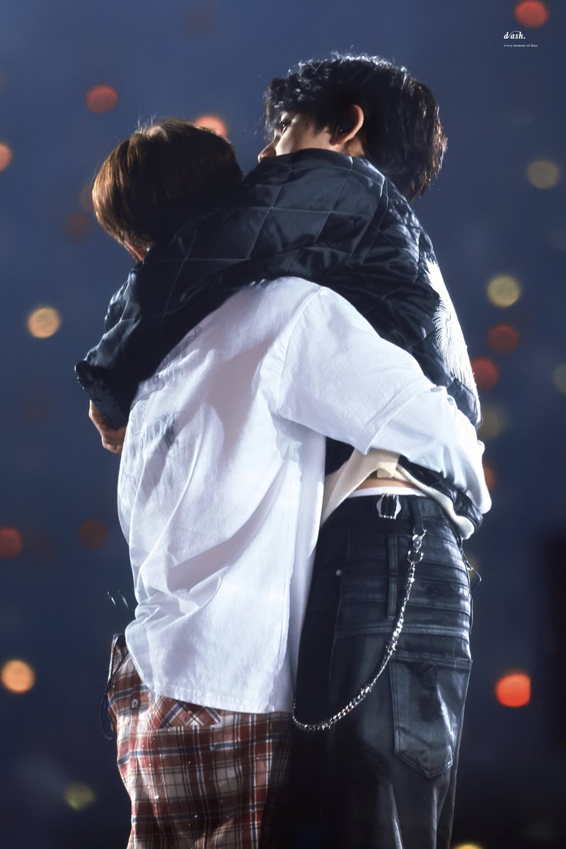 251221 NEW_ IN FUKUOKA D2

장토(˃ ⌑ ˂ഃ )

#디노 #DINO #이찬 #ディノ #민규 
#세븐틴 #SEVENTEEN
<a href="/pledis_17/">세븐틴(SEVENTEEN)</a>