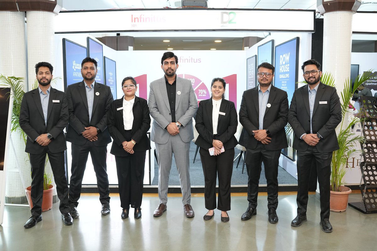 infinitus_ss's tweet photo. From your first question to the final decision,
our team is here to guide and support you at every step of your dream property journey.

#SSInfinitus #MegaPropertyExpo #IndorePropertyExpo #IndoreRealEstate #PropertyExpo2025 https://t.co/g3jOpUuLW4