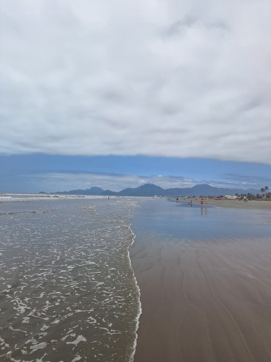 ThFerrraz's tweet image. O mar que traga coisas boas e leve as ruins. Não teria um lugar melhor para meu retorno e para esse momento.