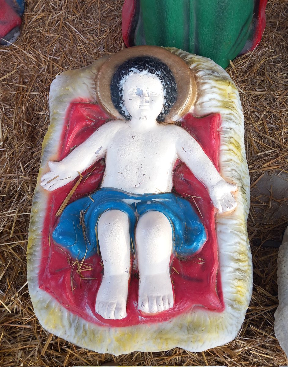 Ο Χριστούλης από τη φατνη στην κεντρική πλατεία Ιωαννίνων . 
 Τι έπαθε το μωράκι ρε τσίπηδες ;;;