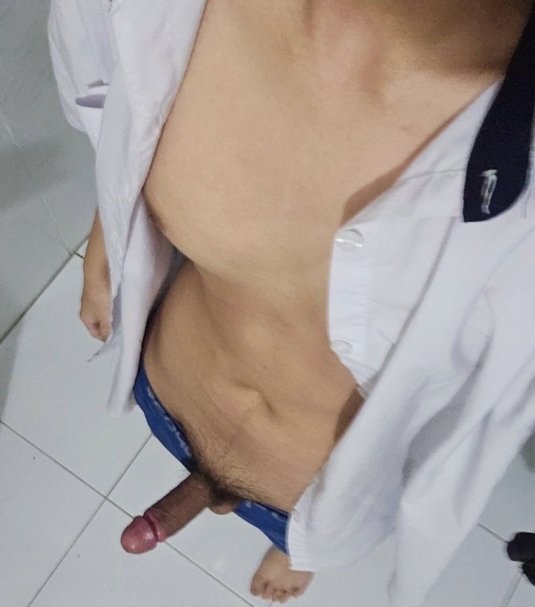 81Long21899's tweet photo. Anh em lớp 12 lên Đà Lạt làm quen nha 🫰 https://t.co/0kCF25NRxh