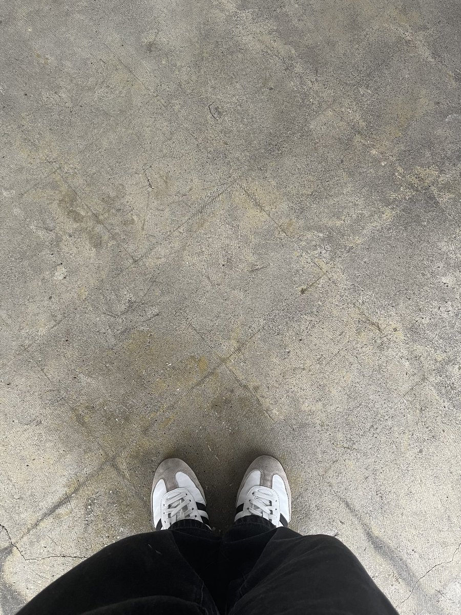 とっくに今年度のコンカフェ終了してます！
あとは、仕事とプライベート優先します。
このアカウント作ってあんまり経ってないけど、色んなお店に行けて楽しかったです！
たくさんお世話になりました🙇

来年、もっともっと面白いお店に出会えることを楽しみにしてます