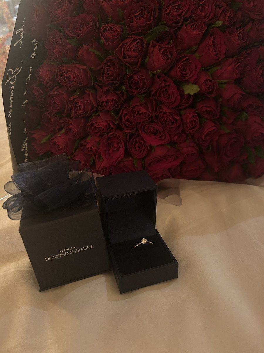 chipi_______'s tweet photo. 💍🩵 https://t.co/szbs6A8bmS