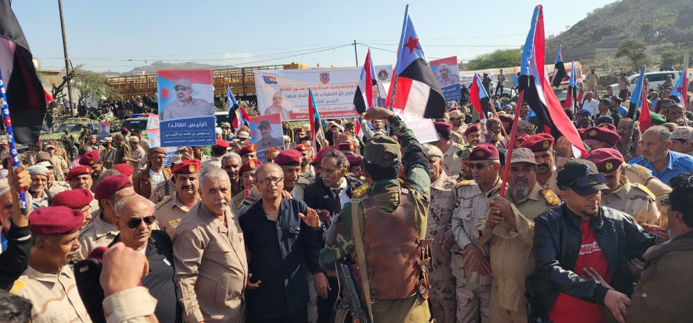 "القادة العسكريون والأمنيون يشاركون في مخيم الاعتصام المفتوح بـ الضالع للمطالبة باستقلال الجنوب العربي" #استعاده_دوله_الجنوب 