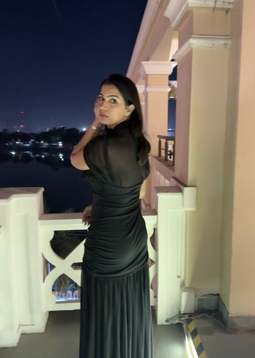 ShwetaKukreja_'s tweet image. 🖤