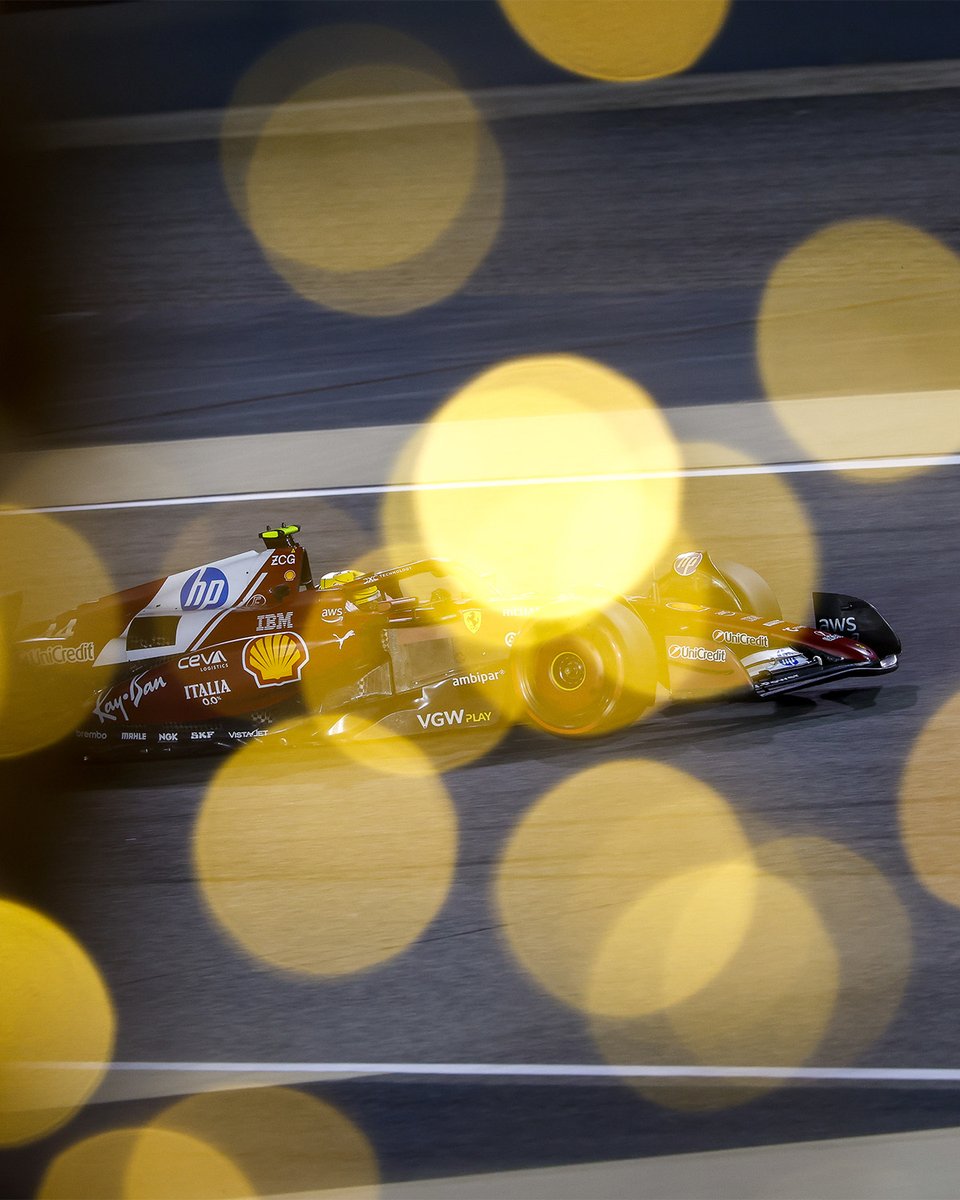 ScuderiaFerrari's tweet image. Christmas lights check 💡