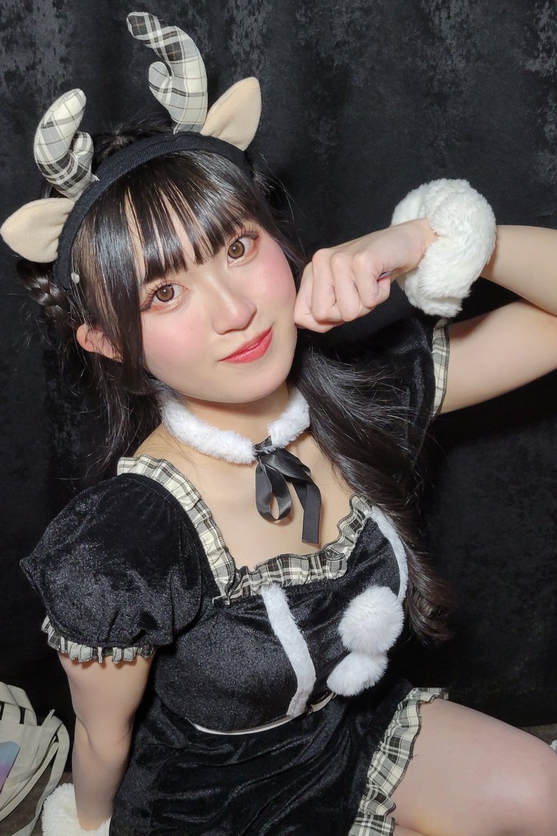 沙綾サンタもう1枚載せちゃお X'masの時期っていいですね✨ #岬沙綾