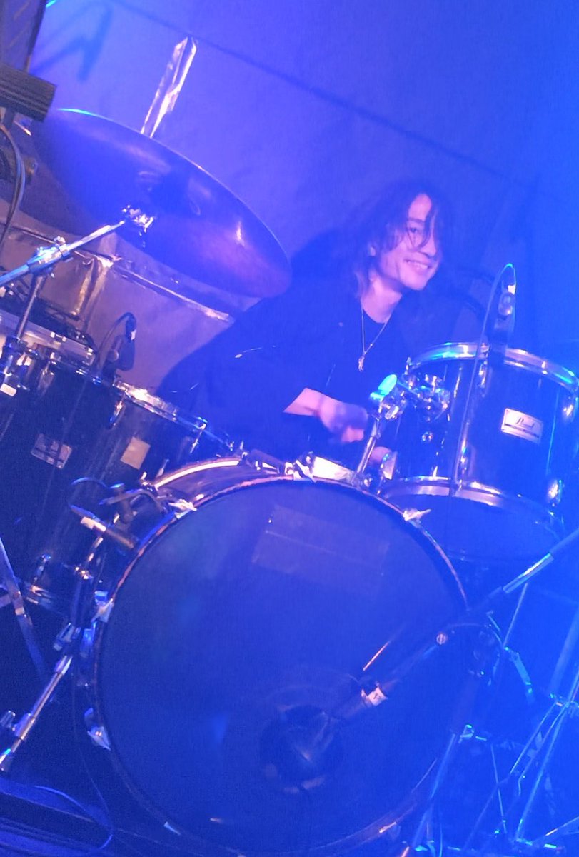 2025/12/18(木)　LIVE labo YOYOGI
Bride's Birthday Festival 2025 DAY7

ün:lyric（アンリリック）

久しぶりにアンリリックを聴けて嬉しかった
テキーラ登場もありつつの流石のグルーヴ感
やっぱ…かっこいい…✨

今年はお世話なりました！
来年もよろしくお願いいたします🙏💕