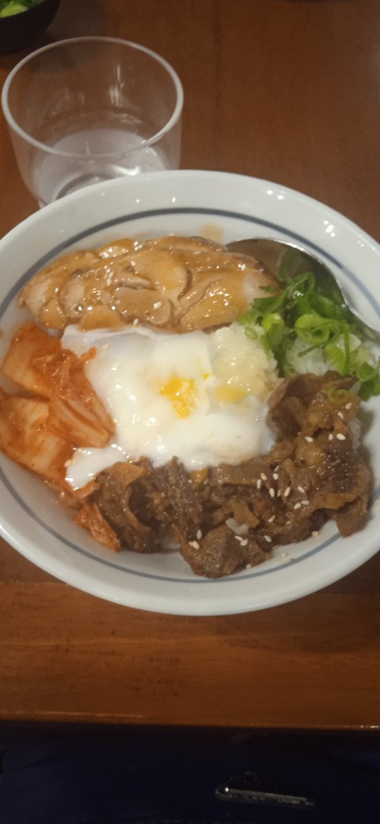 MariverMiranda's tweet photo. @ActorLeeMinHo 
Let's eat the food was delicious. https://t.co/kDUd5HIhLz