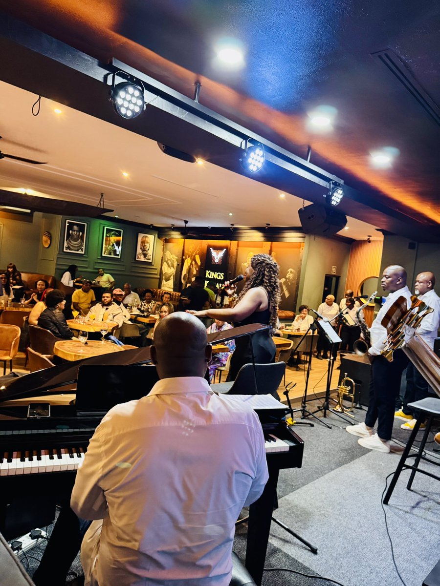 THANK YOU!🙏🏽✨🎤🎶

My heart is overflowing. Thank you for your love, support &amp; for showing up so loudly! We are family! ❤️✨💫🎤🎶

Thank you to @kingskraaljhb for hosting us. 🙏🏽

A big thank you to my musical team! 

Please share your favorite moments?!
