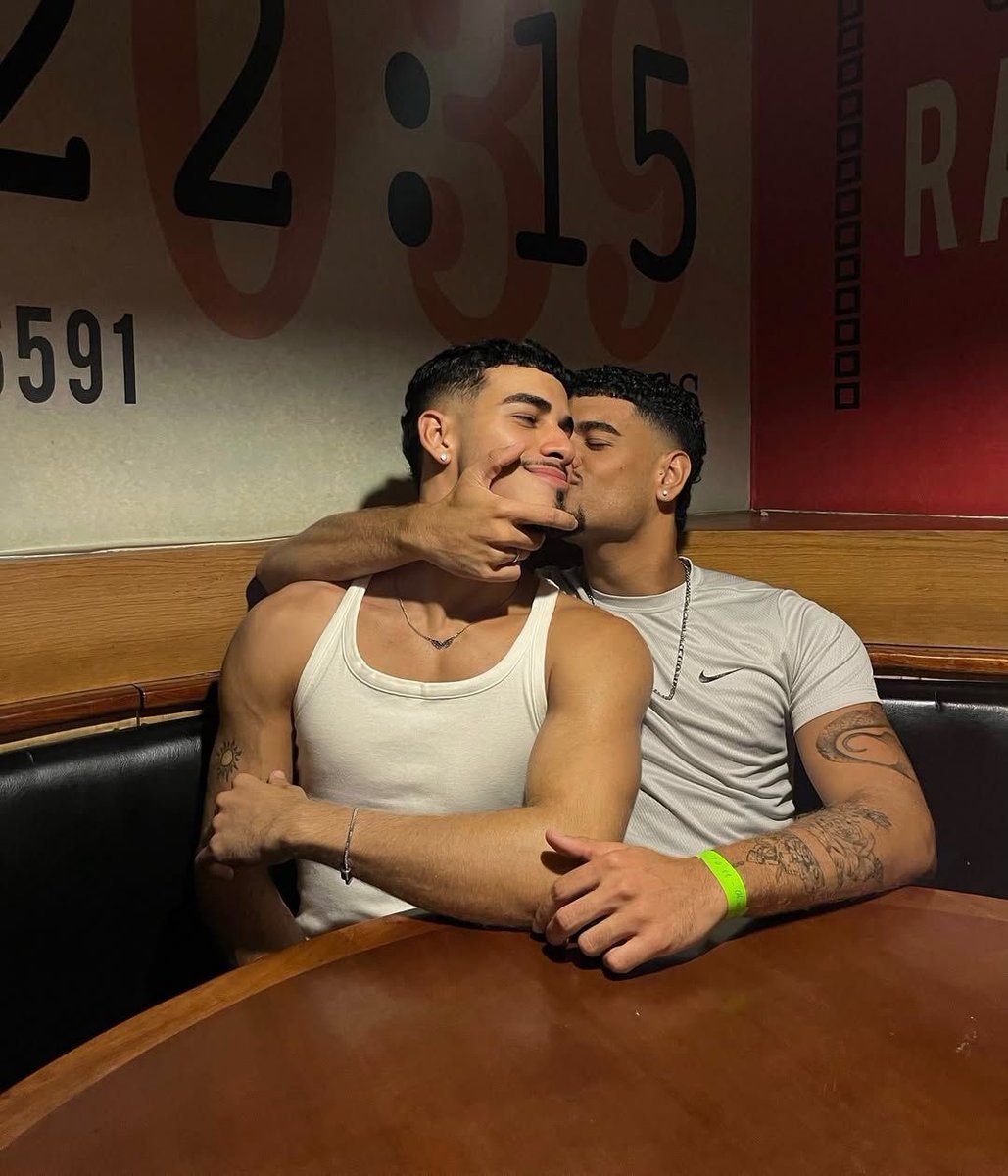 men loving men tweet media