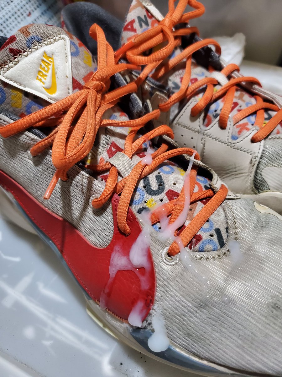 GoodBye70688's tweet photo. 欠射
#nike #Freak2 #原味球鞋 #原味
#射鞋 #玩鞋 https://t.co/jKVkNPbjMU