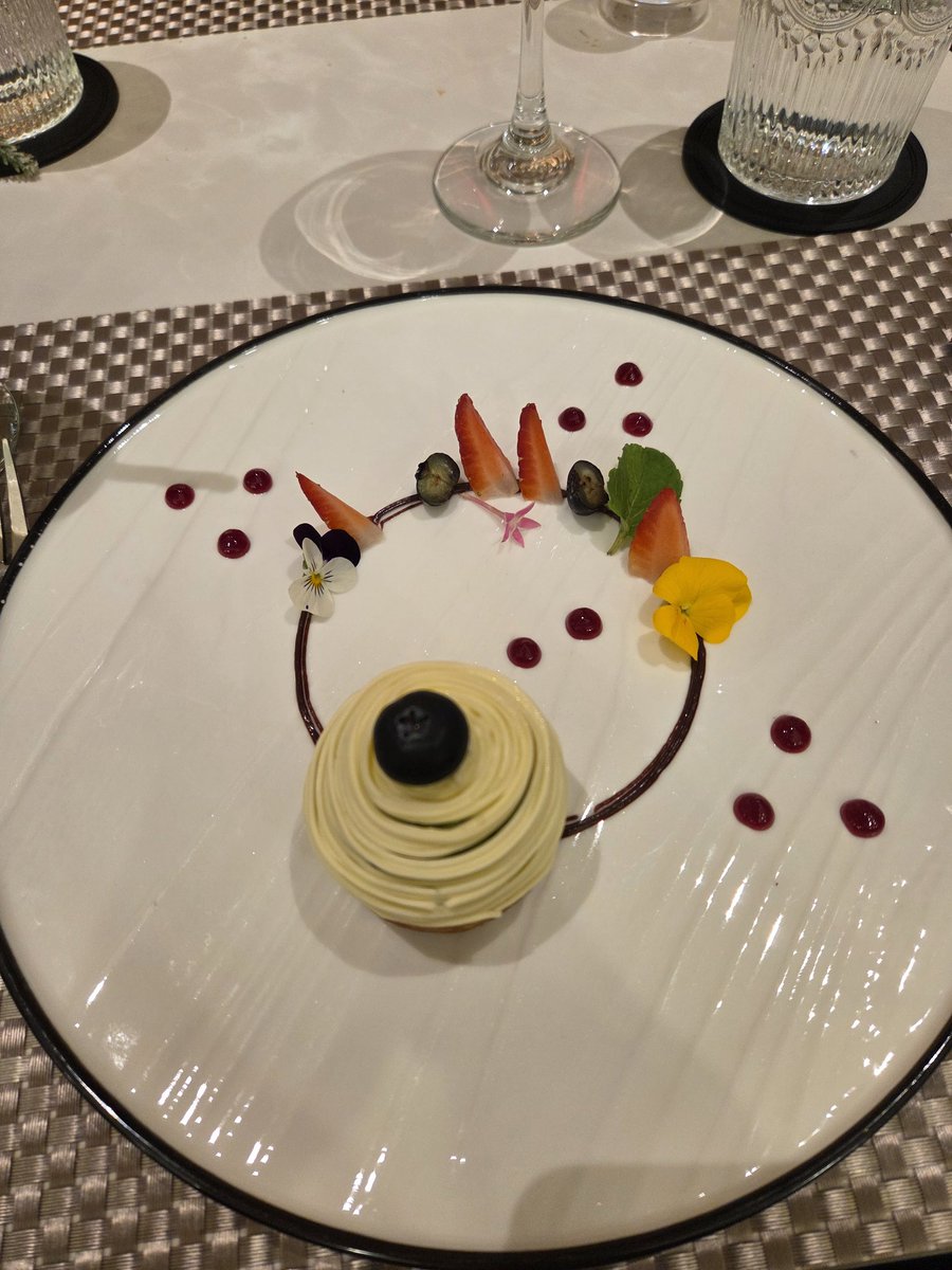 Frosky00 tweet media