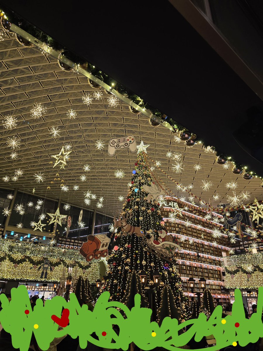 #บับเบิ้ลแอนตัน 🫧 251221

🦕: ไปดูหนังมาครับ
🦕: avatar
🦕: ยาวหน่อย แต่ดูสนุกกว่าภาค2นะครับ
🦕: มันดีมากเลยครับ ฮี่ฮี่ ไม่ได้ไปไหนมาไหนคนเดียวมานานมาก
🦕: พอคิดว่าเมื่อวานคือวันงาน MMA ก็รู้สึกแปลกๆ เหมือนกันนะ คิคิคิ
🦕: พอมาคิดๆดูตอนนี้