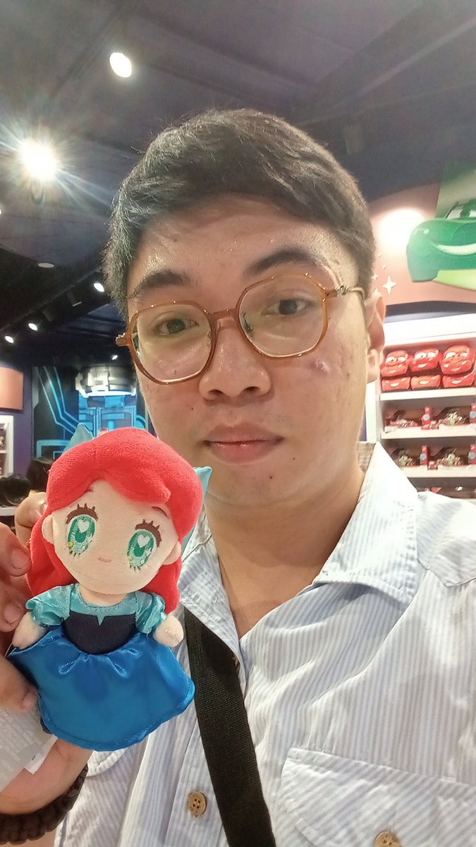 princeeric323's tweet image. 💜 The first time ever visit about Disney Store at SM City North Edsa.

Showcasing in this photo for as I'm "The Little Mermaid Fan" made on it's merchandise goodies with a high price.

#DisneyStore #FirstTimeVisit #SMCityNorthEdsa #TheLittleMermaid #MermaidFan #ShowcasingContent