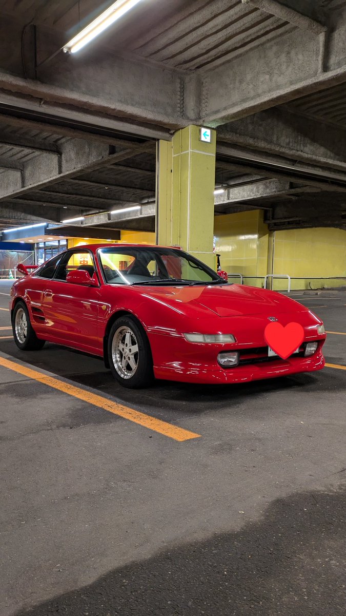 本日、某電気屋にて…

『セリカかっこいいですね！』
俺『セリカ！？wwwww』
共通点はエンジンが3Sな位か…＾＾;

MR2とセリカの外観が区別つかない奴がそんな事知ってるとは思えない

話しかけられる事は多いけど『セリカ』は初めて言われたわ 笑