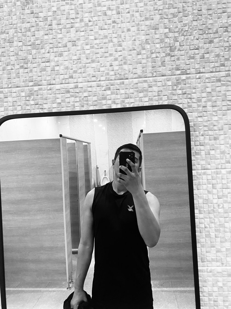 PoMP2E's tweet image. หากมีลมพัดเบาเบา
ในใจก็นังคงคิดถึงเธอ