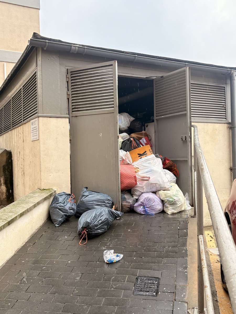 Anthony Ladislaus tweet media