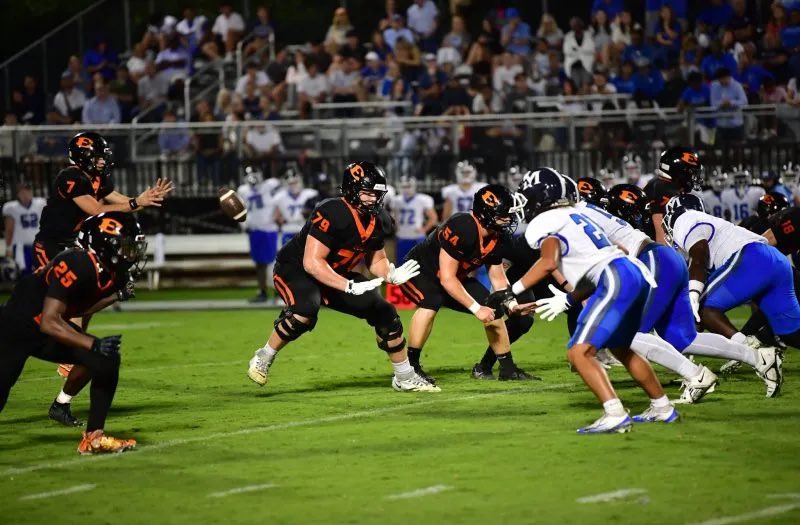 shaynep_media's tweet image. The 2025 high school football season is over. The offseason has begun.

As of right now, these are the TOP FIVE offensive line units in the state of Tennessee for the 2026 season

prepredzone.com/2025/12/top-5-…